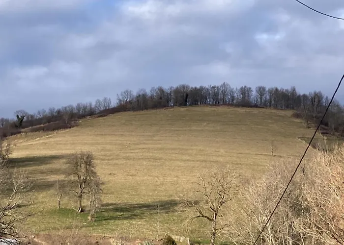 Avec Vue Sur Le Chateau De Montsegur Διαμέρισμα Montferrier